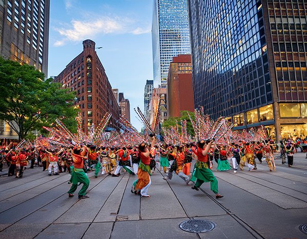 多伦多街头艺人：增添艺术感与故事性