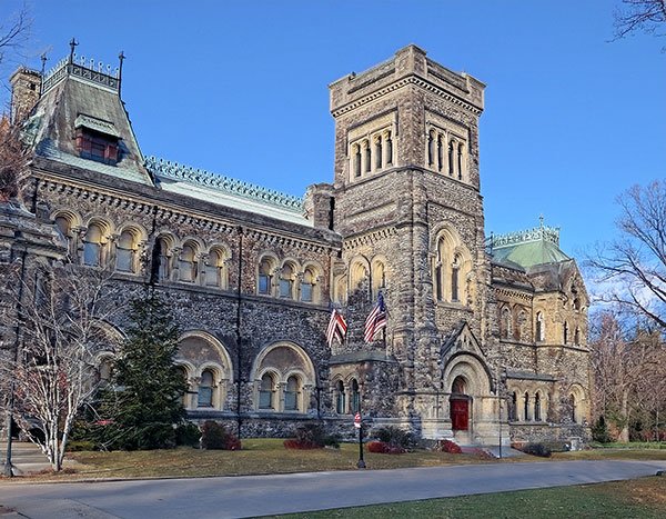 多伦多大学